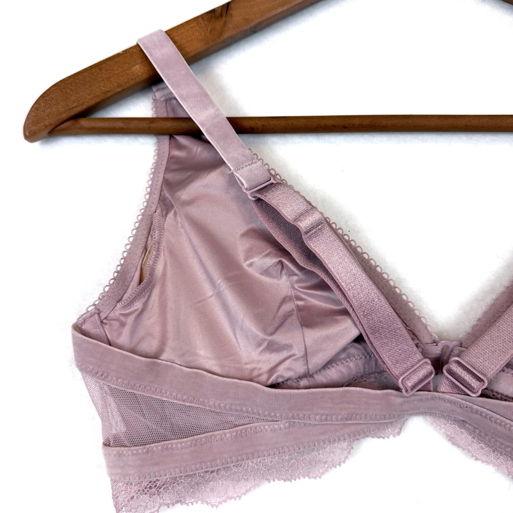 Victoria's Secret Soft Pink Lace Velvet Bralette - Picture 9 of 10